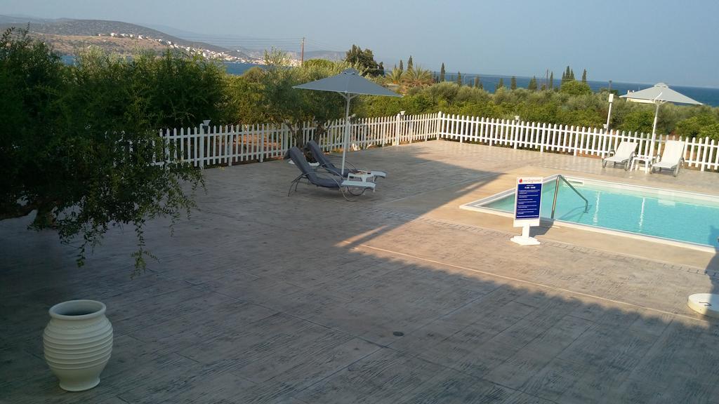 Leonidas Resort Hermione Buitenkant foto